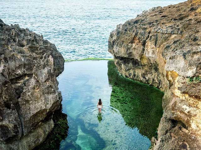 Pantai Angel Billabong